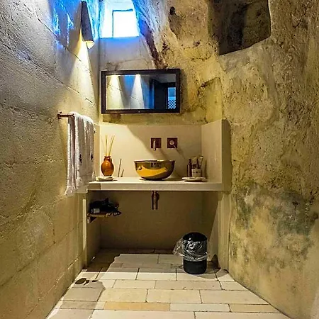 Enotrio Barisano 4*